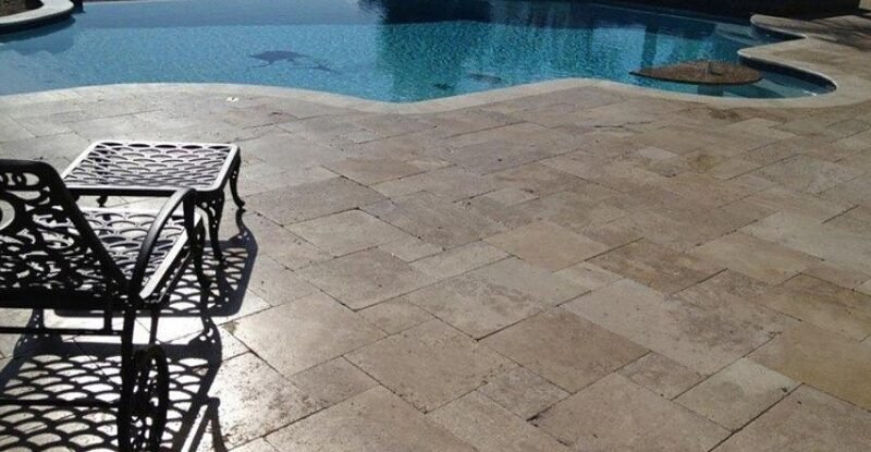 Noche Tumbled Travertine Pavers